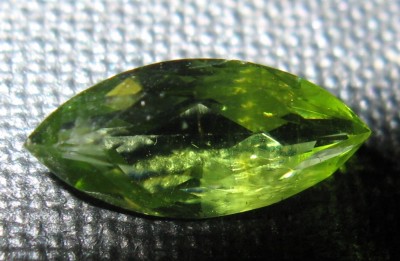 Olivín - Kozákov, 1,5ct, 12,3x5,5mm